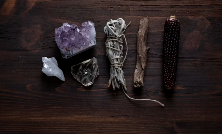Wisdom Crystals: 11 Stones for Deepened Understanding & Universal Insight